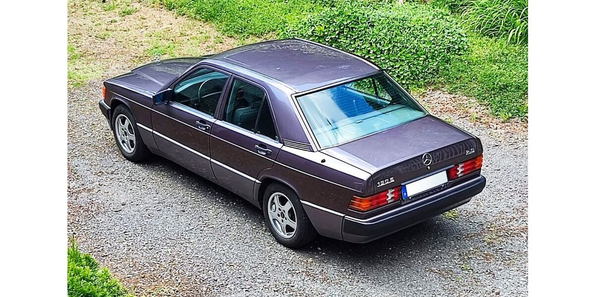 Mercedes-Benz 190 147.000 km 4.950 &euro; Wiesbaden 65183