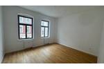 Stilvolle 3-Raum-Wohnung mit modernem Bad & Altbaucharme