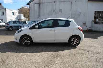 Toyota Yaris 95.900 km 12.400 &euro; Saarbrücken 66130
