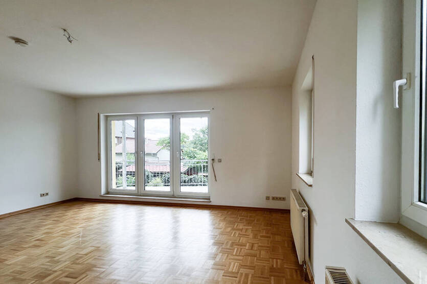 EinraumWohnung im EG mit Balkon und TG- Stellplatz