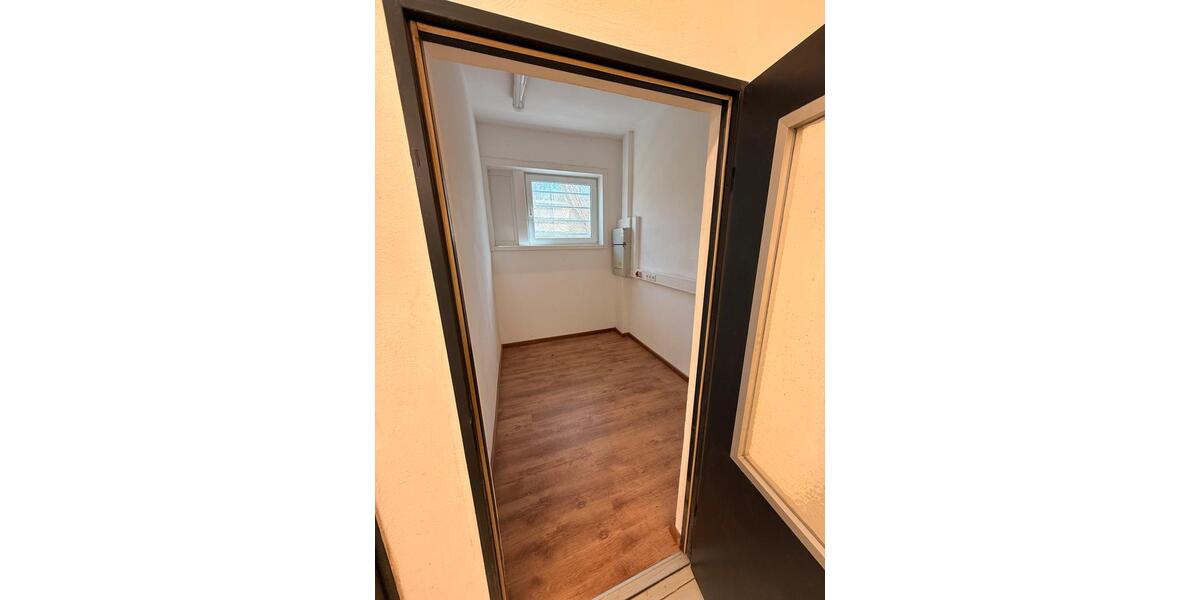 Gewerbeobjekt Helsa - 902&euro; | Angebot:26216384