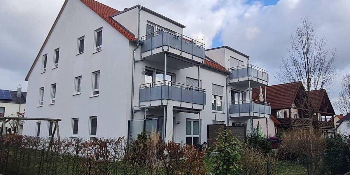 Etagenwohnung Schwabach Unterreichenbach - 3 Zimmer, 90 m&sup2;, 1.175&euro; | Angebot:26305994