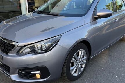 Peugeot 308 143.000 km 6.780 &euro; Nürnberg 90439