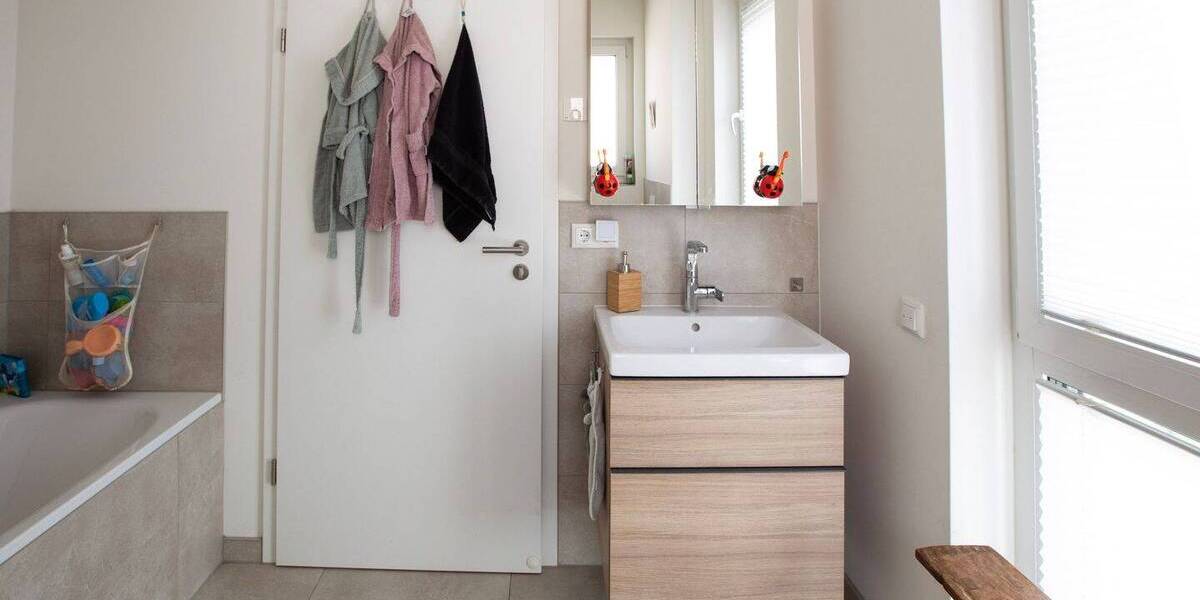 Einfamilienhaus Berlin Niederschönhausen - 5 Zimmer, 145 m&sup2;, 3.000&euro; | Angebot:26435714