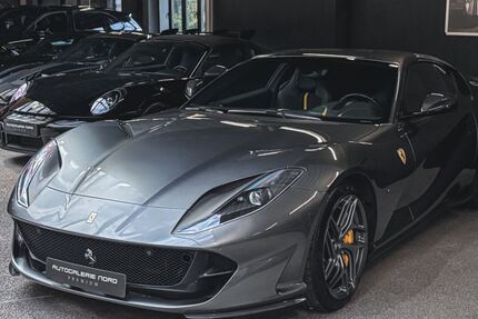 Ferrari 812 13.000 km 359.000 &euro; Stelle 21435