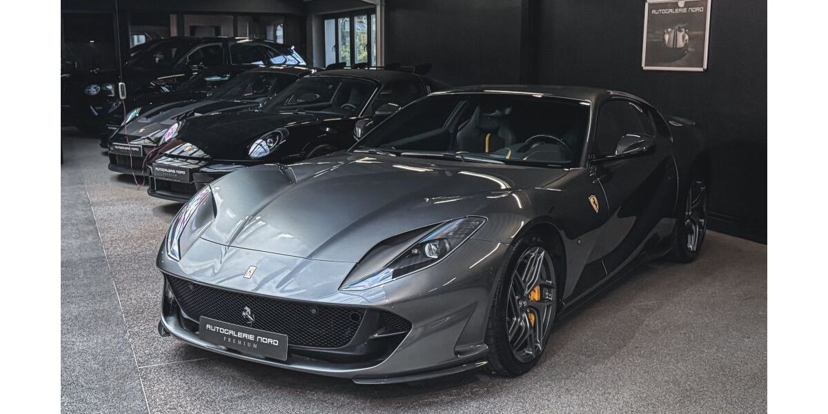 Ferrari 812 13.000 km 359.000 &euro; Stelle 21435