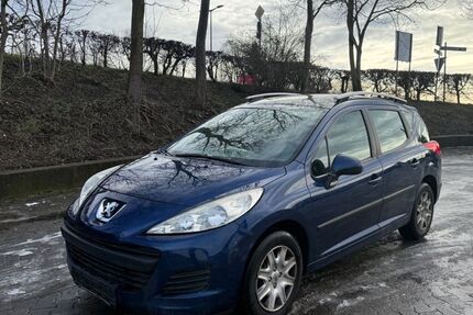 Peugeot 207 153.633 km 999 &euro; München 81243