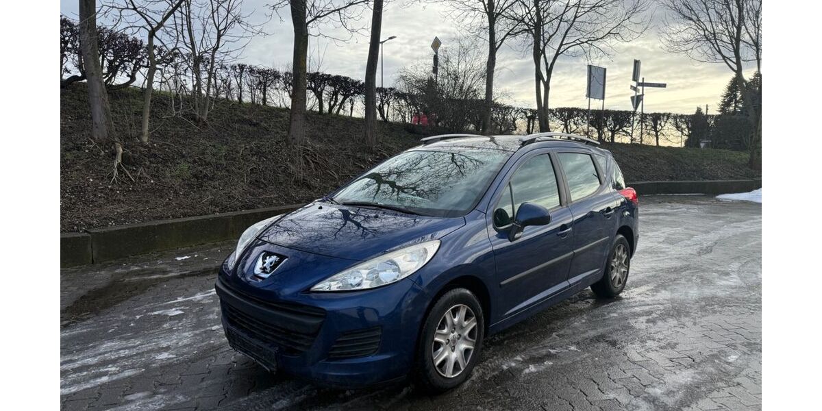 Peugeot 207 153.633 km 999 &euro; München 81243