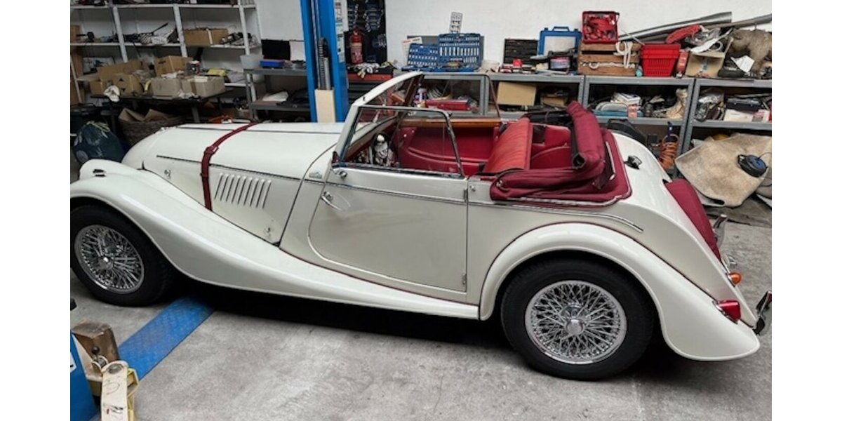 Morgan Plus 4 Landaulet 3 Pos.Verdeck Drophead Coupé 78.000 km 49.999 &euro; Hamburg 22339