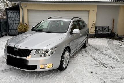 Skoda Superb 98.200 km 10.990 &euro; Wirges 56422