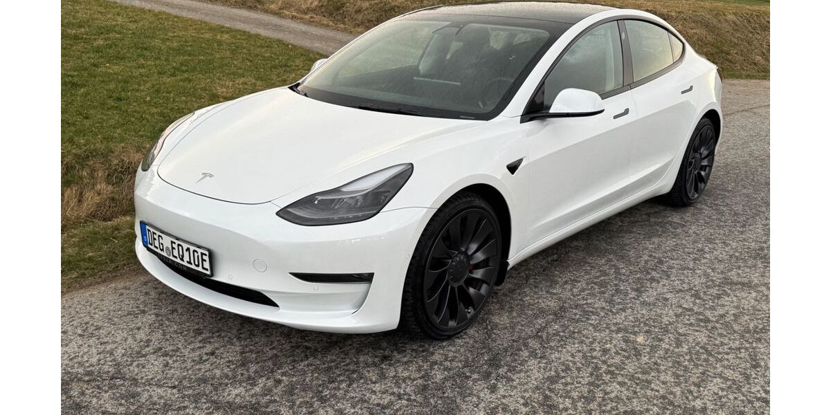 Tesla Model 3 86.000 km 27.500 &euro; Außernzell 94532