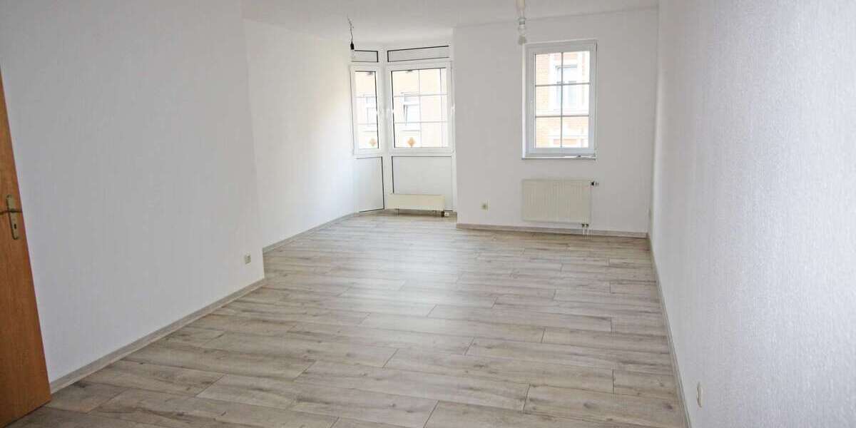 Gemütliche 2-Zimmer-Wohnung Nähe Stadtzentrum von Pößneck - Etagenwohnung Pößneck | Angebot:25182083