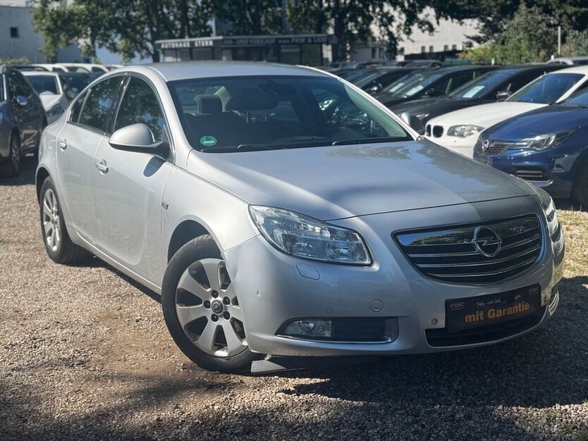 Opel Insignia 132.000 km 6.290 € Berlin 13127