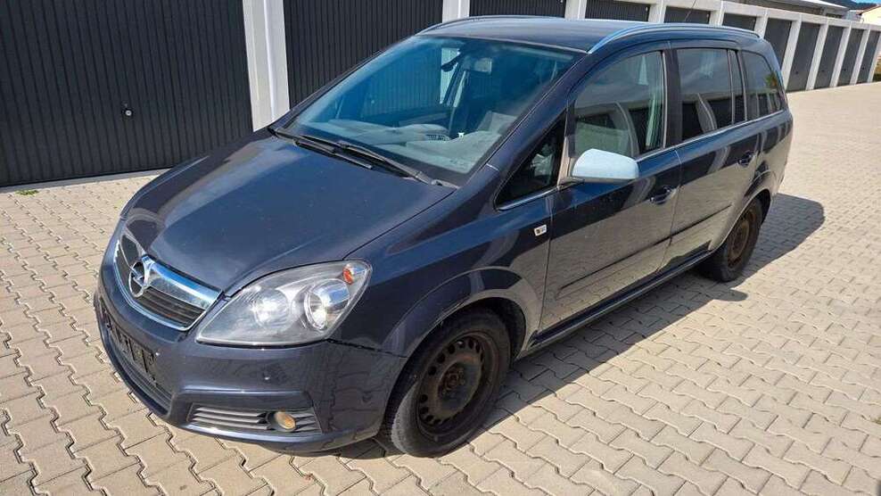 Opel Zafira 222.000 km 1.350 € Kueps 96328
