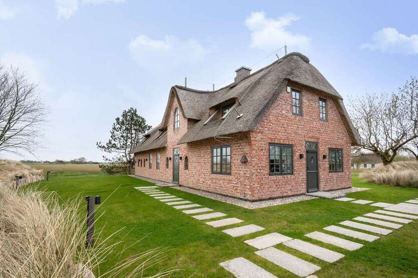 Haus zum Kaufen in Sankt Peter-Ording 2.535.000 € 227 m²