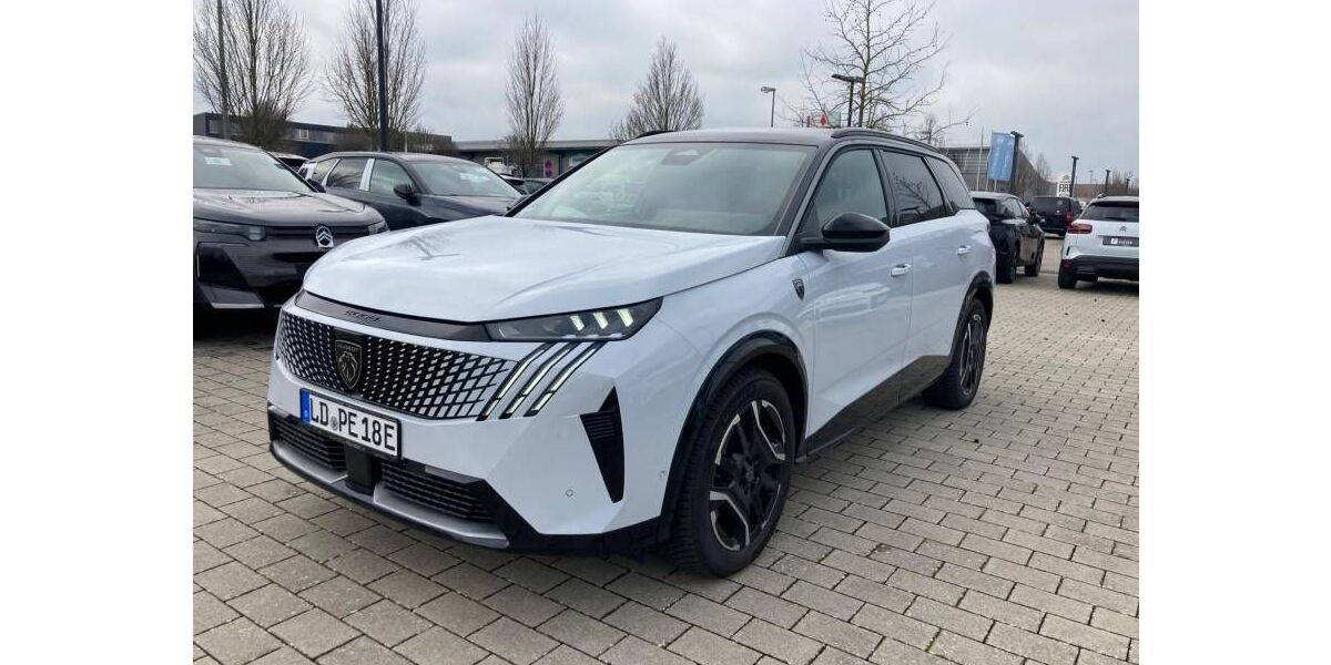 Peugeot 5008 8.000 km 54.990 &euro; Landau 76829