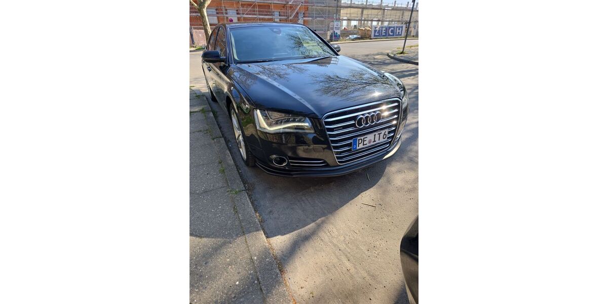 Audi A8 248.000 km 14.900 &euro; Berlin 12249