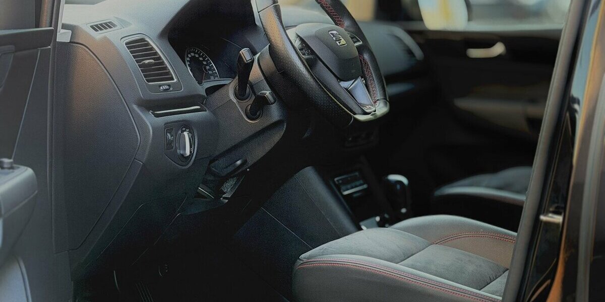 Seat Alhambra FR Line / El. Türen / PANO / CAM / AHK 105.000 km 31.900 &euro; Mönchengladbach 41066