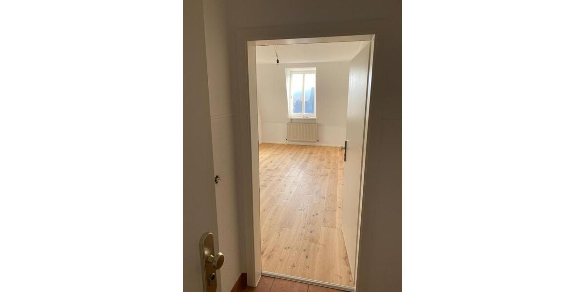 Maisonettenwohnung Koblenz - 4 Zimmer, 140 m&sup2;, 1.400&euro; | Angebot:25414622