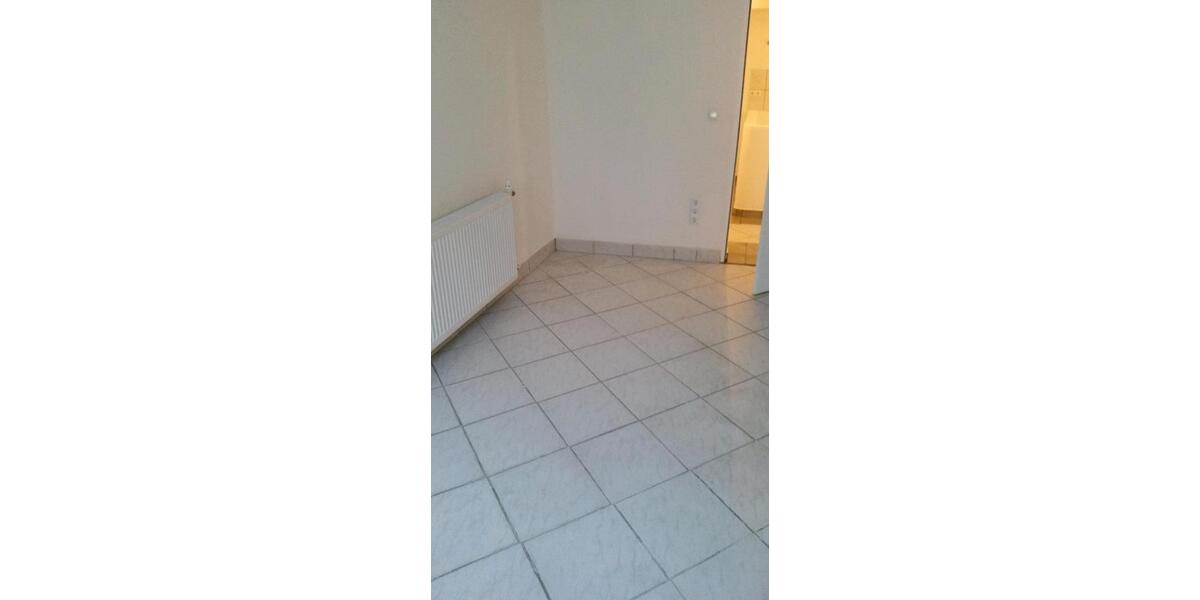 Etagenwohnung Dorfen - 4 Zimmer, 100 m&sup2;, 1.500&euro; | Angebot:25397685