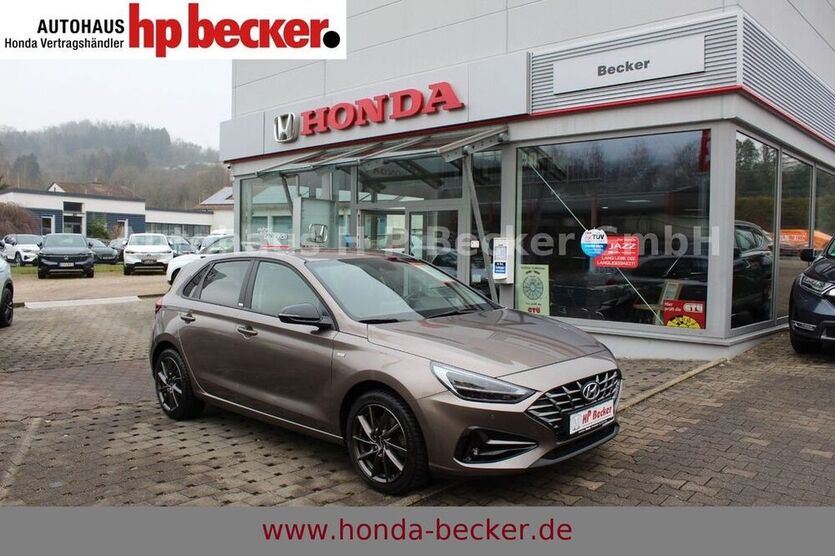 i30