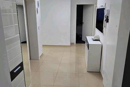 Wohnung Gießen Wieseck - 4 Zimmer, 150 m&sup2;, 1.500&euro; | Angebot:26087557