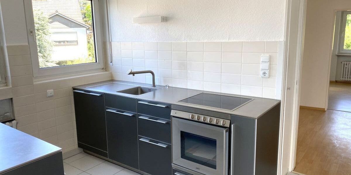 **RESERVIERT** Attraktives großzügiges Zweifamilienhaus im Bauhausstil in Darmstadt-Arheilgen - Zweifamilienhaus Darmstadt-Arheilgen Darmstadt/Vororte | Angebot:25099546