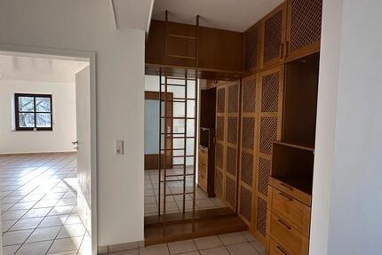 Helle, freundliche, frisch renovierte 3-Zimmer-Wohnung (Merxheim) 3 zimmer