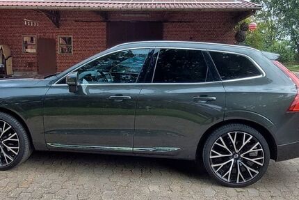 Volvo XC60 99.000 km 27.900 &euro; Vollersode 27729