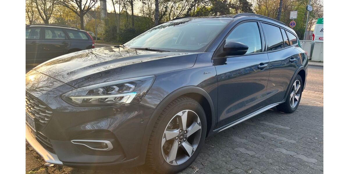 Ford Focus 61.000 km 18.500 &euro; Kaarst 41564