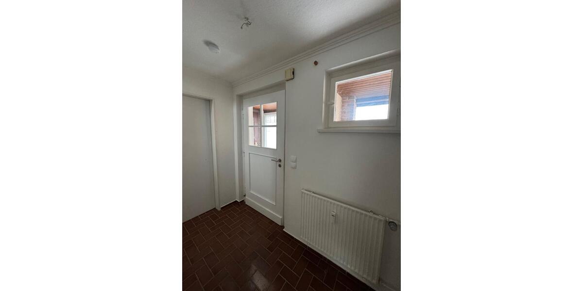 Dachgeschoßwohnung Uelzen - 3 Zimmer, 95 m&sup2;, 855&euro; | Angebot:26087308
