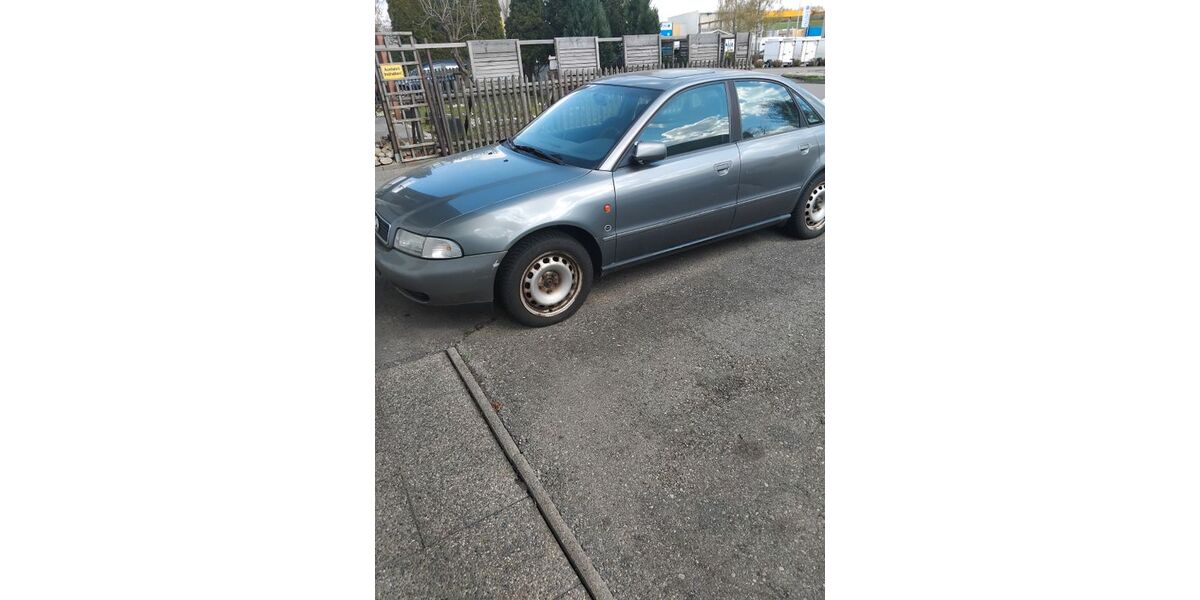 Audi A4 385.000 km 900 &euro; Wiedergeltingen 86879