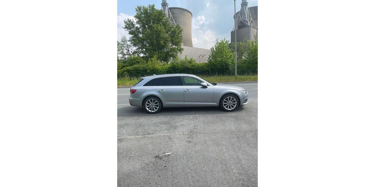 Audi A4 74.500 km 17.800 &euro; Soest 59494