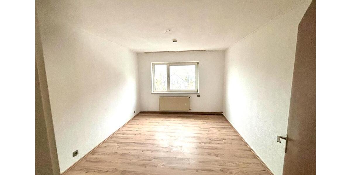 Etagenwohnung Bergneustadt - 3 Zimmer, 66 m&sup2;, 466&euro; | Angebot:25148813