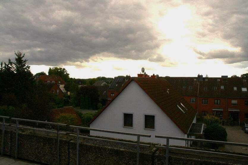 Großzügiges Wohnen in Grasdorf + Stellplatz ... !!! 2 zimmer