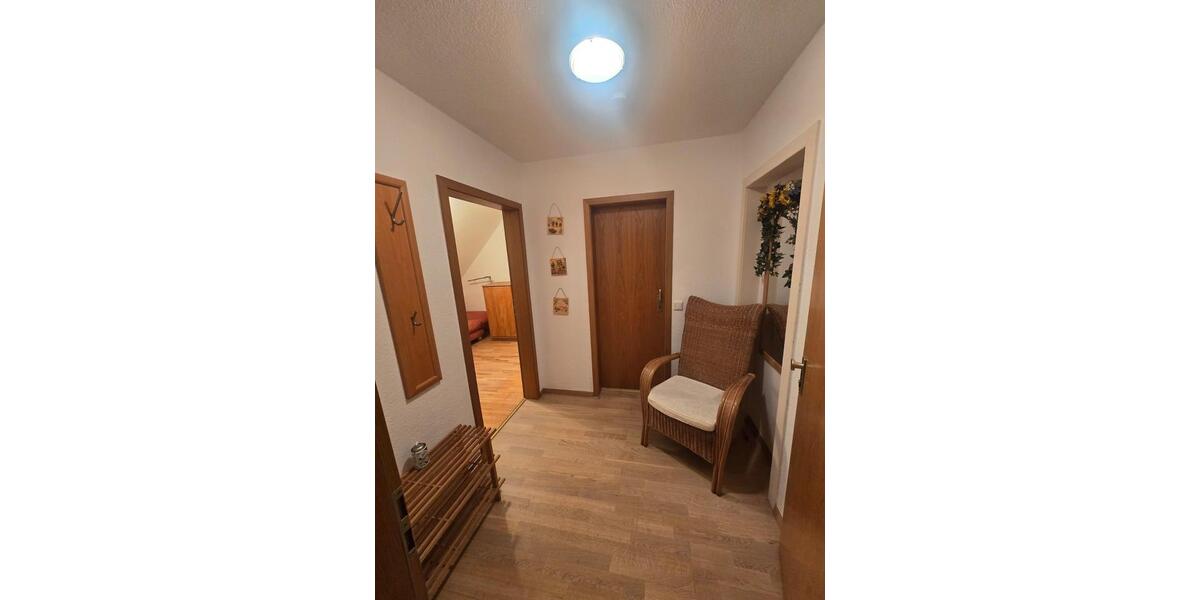Dachgeschoßwohnung Erwitte - 1.5 Zimmer, 35 m&sup2;, 450&euro; | Angebot:27579405