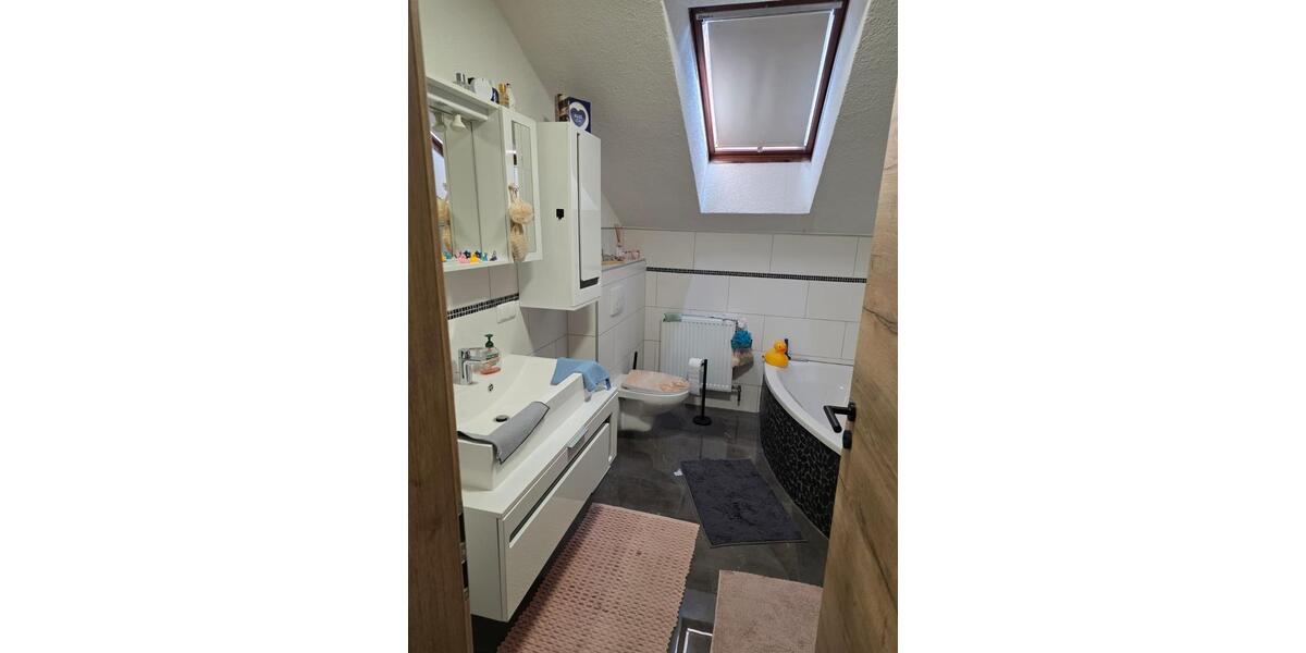 Einfamilienhaus Borken (Hessen) - 5 Zimmer, 122 m&sup2;, 400.000&euro; | Angebot:26578045