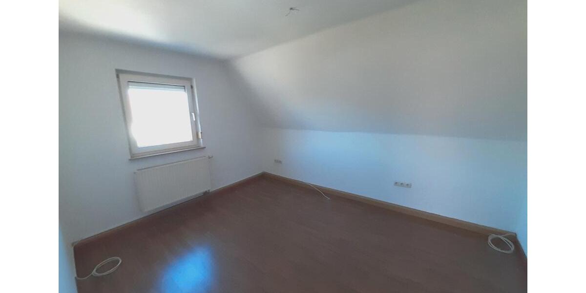 Doppelhaushälfte Wiesentheid - 5 Zimmer, 93 m&sup2;, 320.000&euro; | Angebot:26698019
