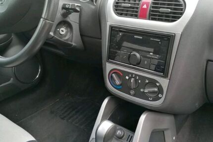 Opel Tigra 64.000 km 6.900 &euro; Frankfurt am Main 60529