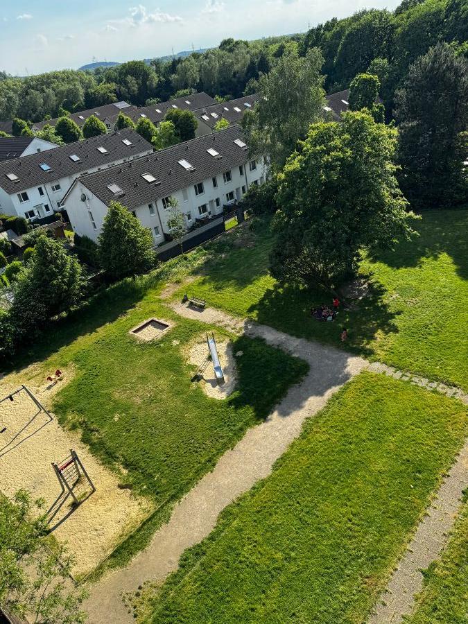 schöne helle sanierte Wohnungen mit Balkon ab sofort! 3 zimmer