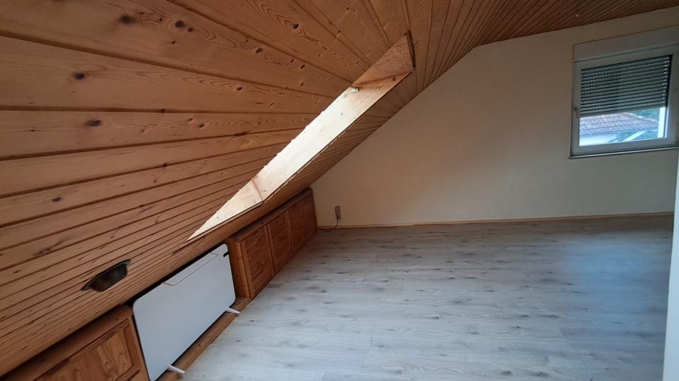 Doppelhaushälfte Goldbach - 6 Zimmer, 135 m&sup2;, 1.550&euro; | Angebot:23760573