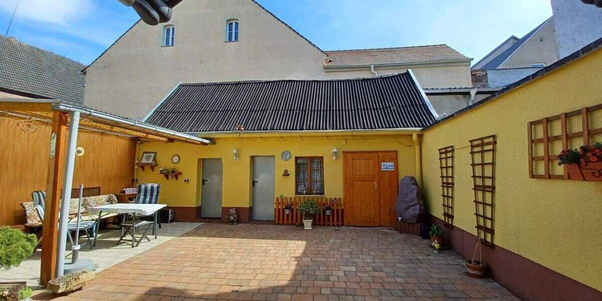 Reihenmittelhaus Oschatz - 6 Zimmer, 164 m&sup2;, 1.100&euro; | Angebot:25733596