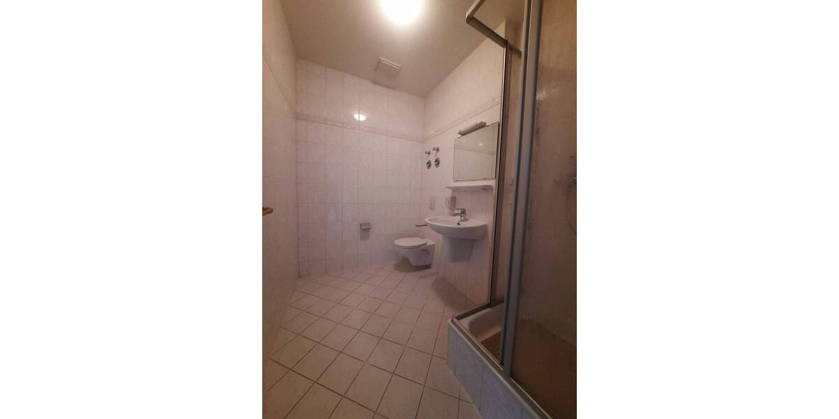 Zimmer Zwickau Pölbitz - 5 Zimmer, 156 m&sup2;, 1.095&euro; | Angebot:26170929