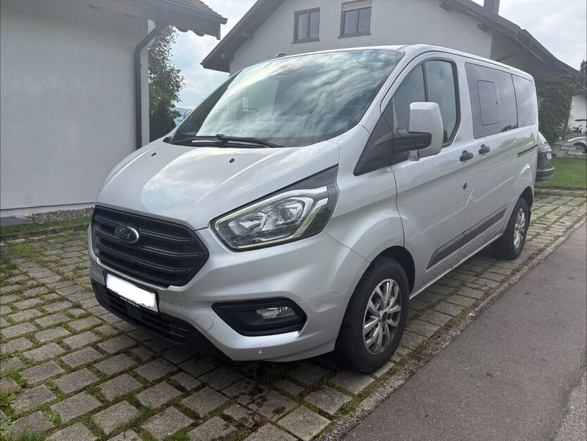 Ford Transit Custom 148.100 km 25.970 € Klettgau 79771