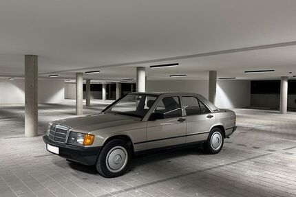Mercedes-Benz 190 143.000 km 9.500 &euro; Kehl 77694