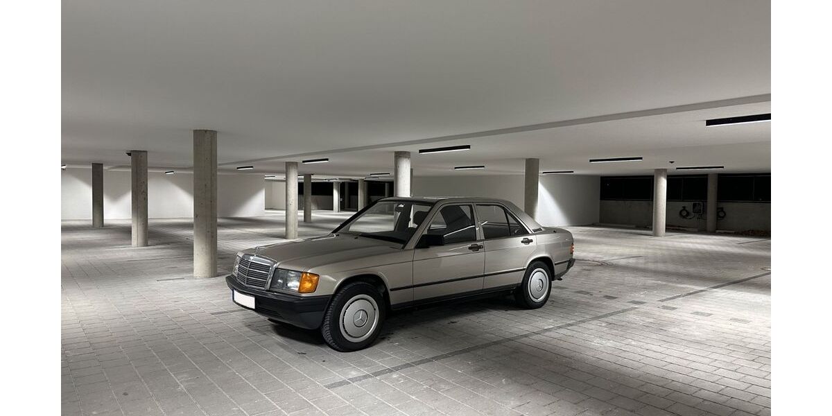 Mercedes-Benz 190 143.000 km 9.500 &euro; Kehl 77694