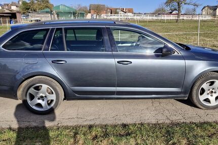 Skoda Octavia 235.000 km 8.500 &euro; Allendorf Lumda 35469