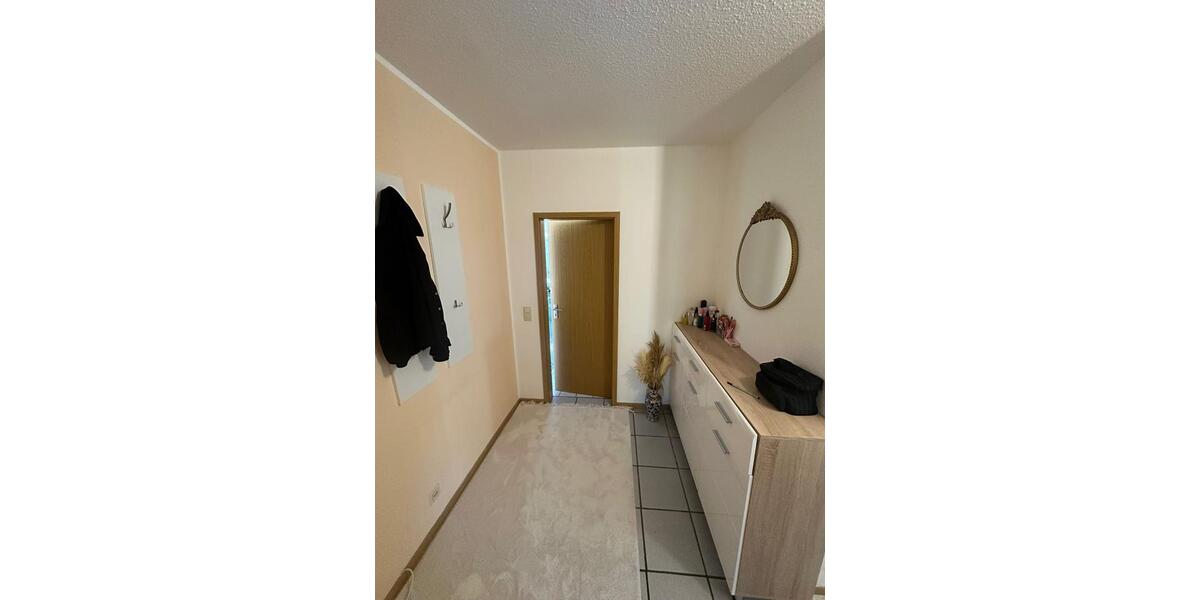 Erdgeschoßwohnung Calden - 3 Zimmer, 78 m&sup2;, 590&euro; | Angebot:26397953