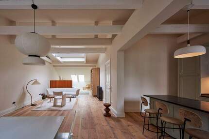 Komplett möblierte wunderschöne 1 Zimmerwohnung (Studio), W16.03, Im DG, 87 m²