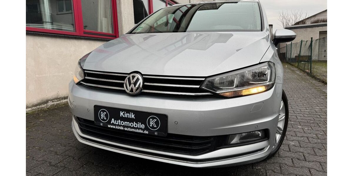 VW Touran 119.097 km 14.900 &euro; Eppstein - Bremthal 65817